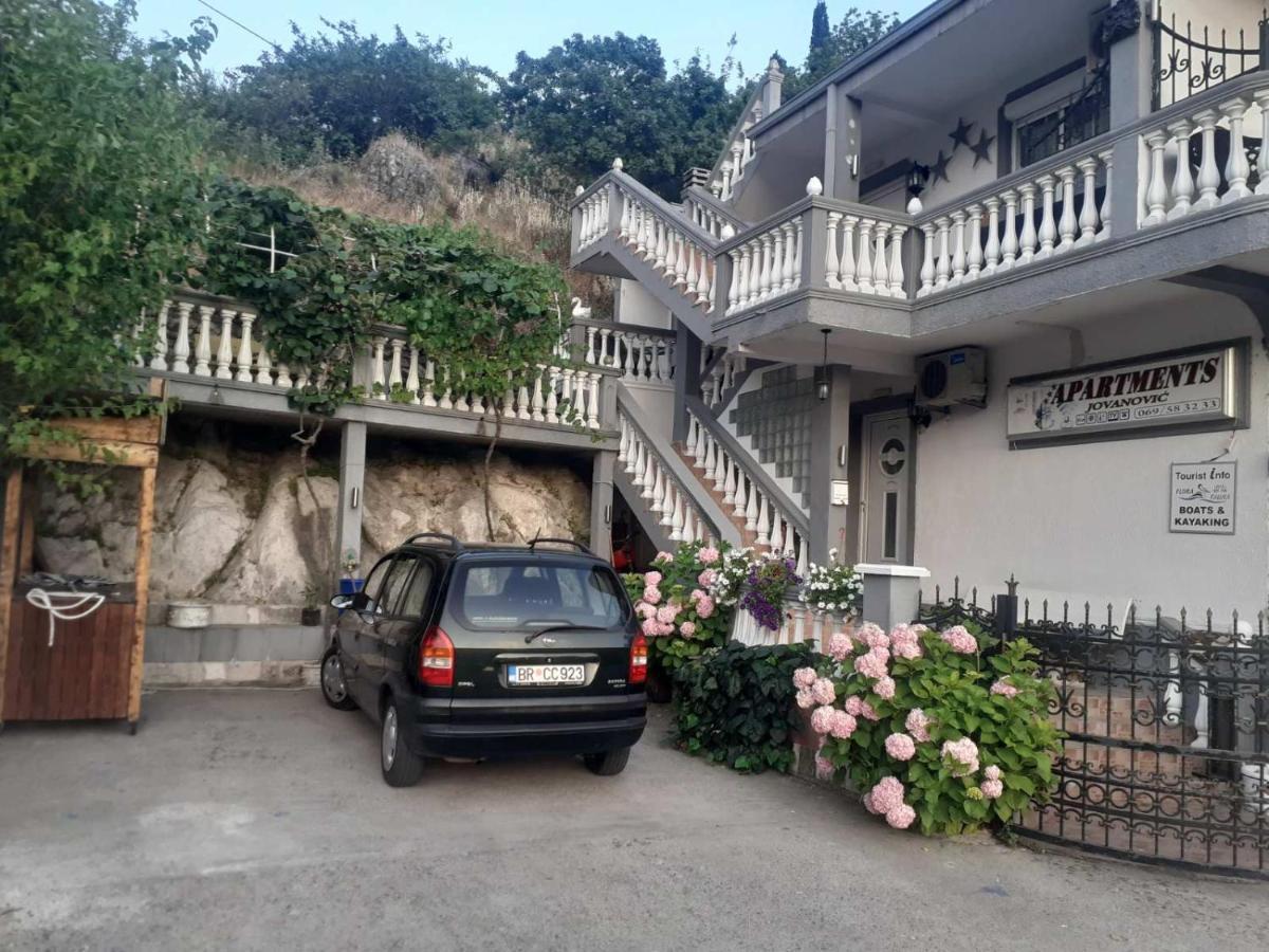 Apartments Flora And Boat Cruising Virpazar Exterior foto